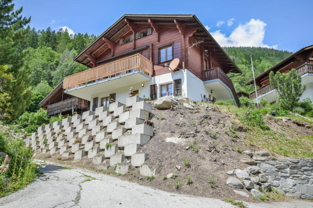 Reste Fidele Duplex Fiesch Esterno foto
